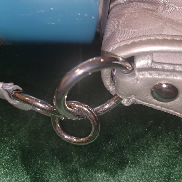 EUC - Coach Handbag Silver Gray Metal Signature monogram without a bear keychain - Picture 8 of 12
